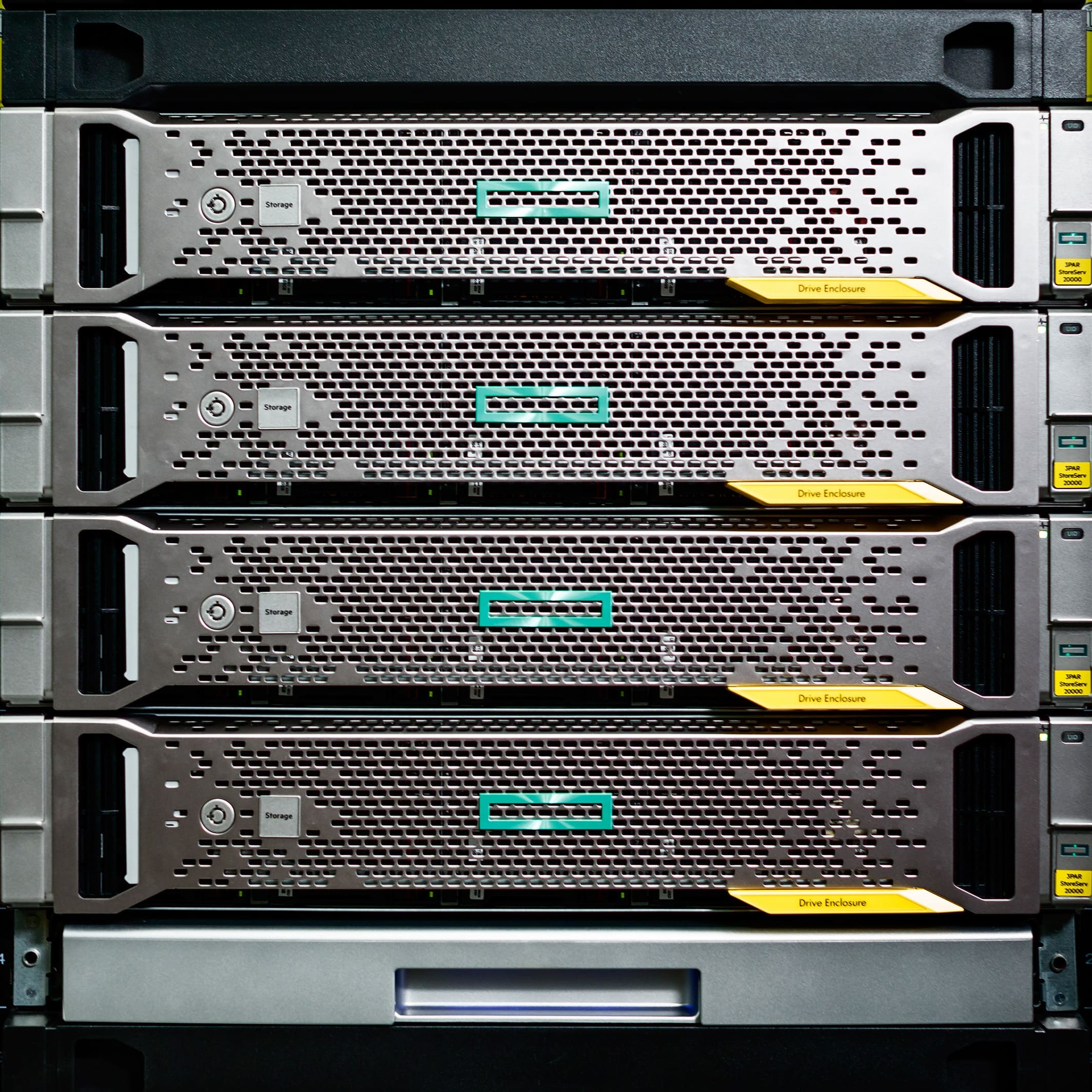 server pc kurulumu server konfigrasyonu server bakım onarımı windows server linux server pc makineleri onarım merkezi usta bakım elemanları teknik personel